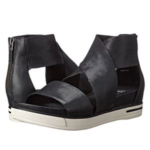 Eileen fisher sport leather platform strappy zipper sandals white soles 7.5